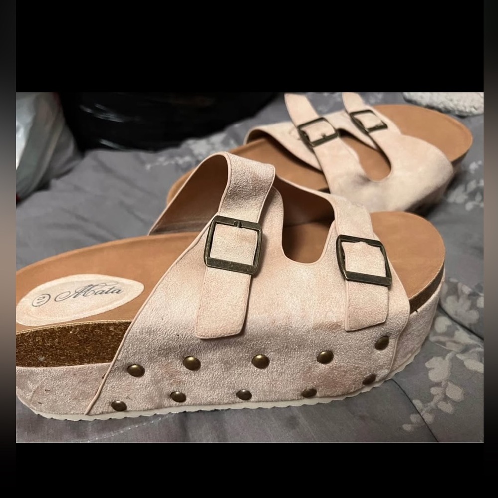 Moda Women's Blush Platform Sandals